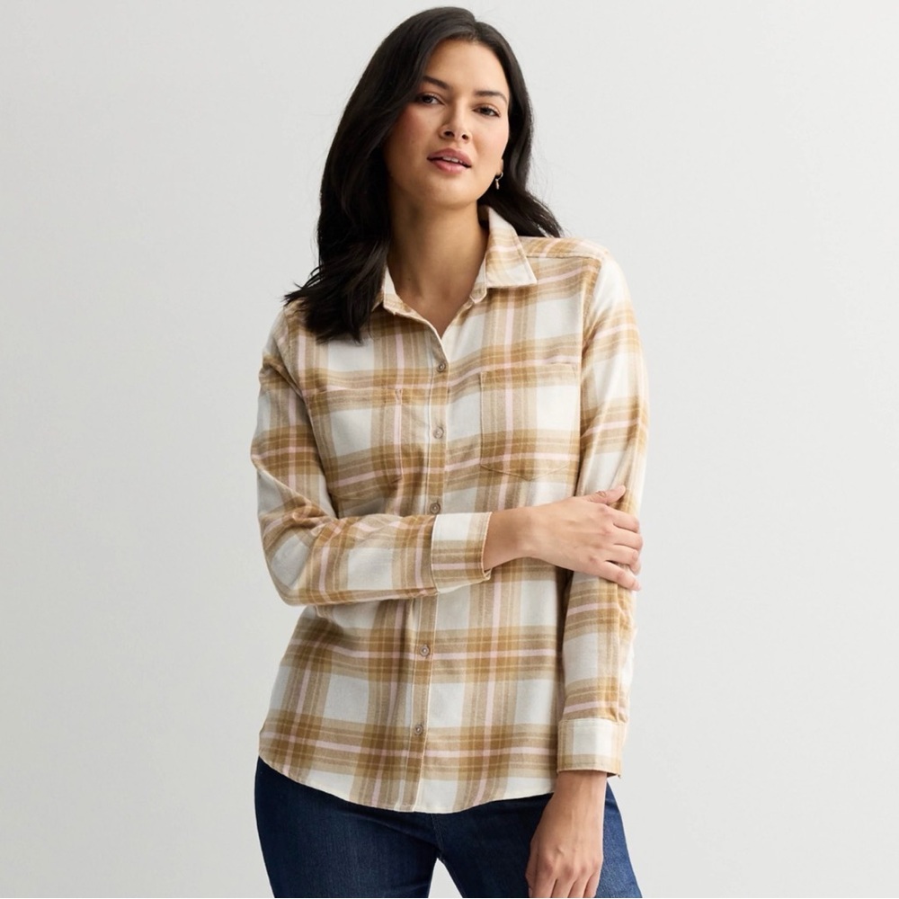🐣NWOT Croft & Barrow Tan and Cream Plaid Button-Down Shirt